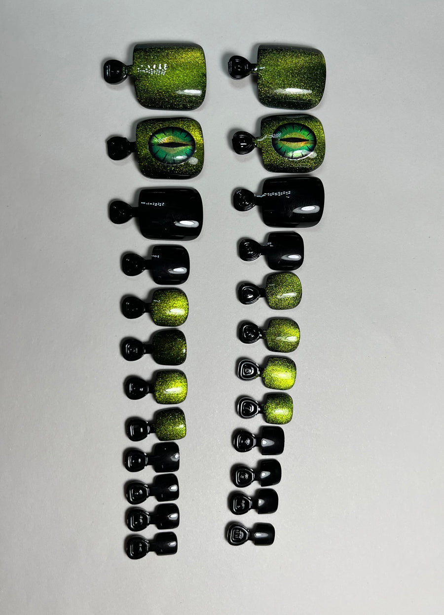 No.DT12 Green Cat's Eyes Toenails Patch 24pcs/Set