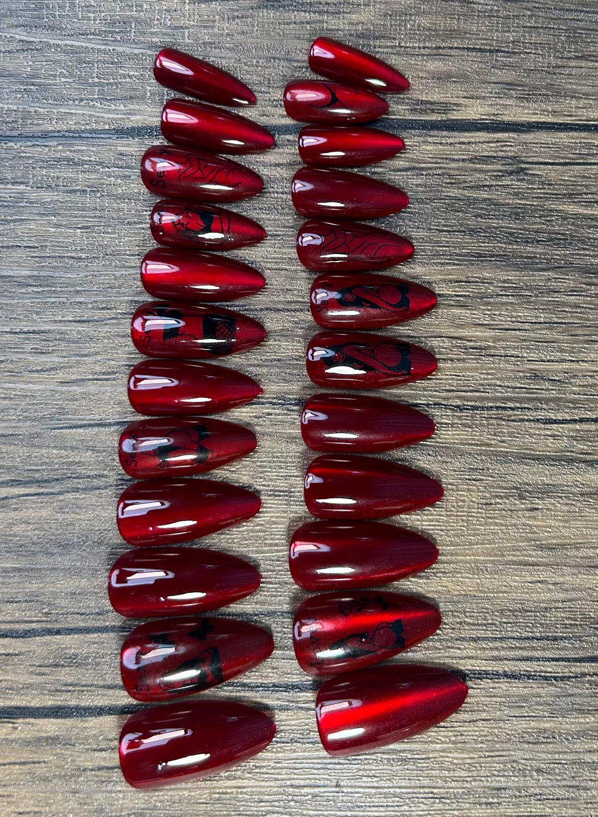 No.DF5 Sexy Red Cat’s Eye Fingernails Patch 24pcs/Set