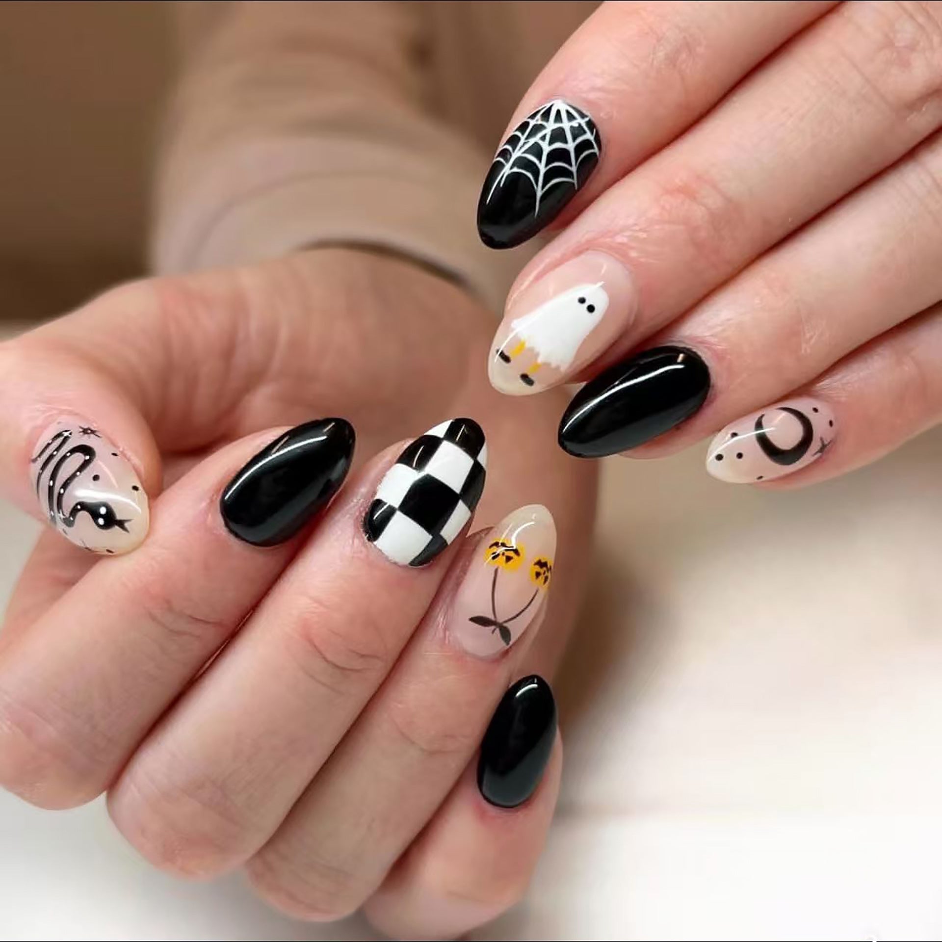 No.AW191 Halloween Painted Pumpkin Fingernails Patch 24pcs/Set
