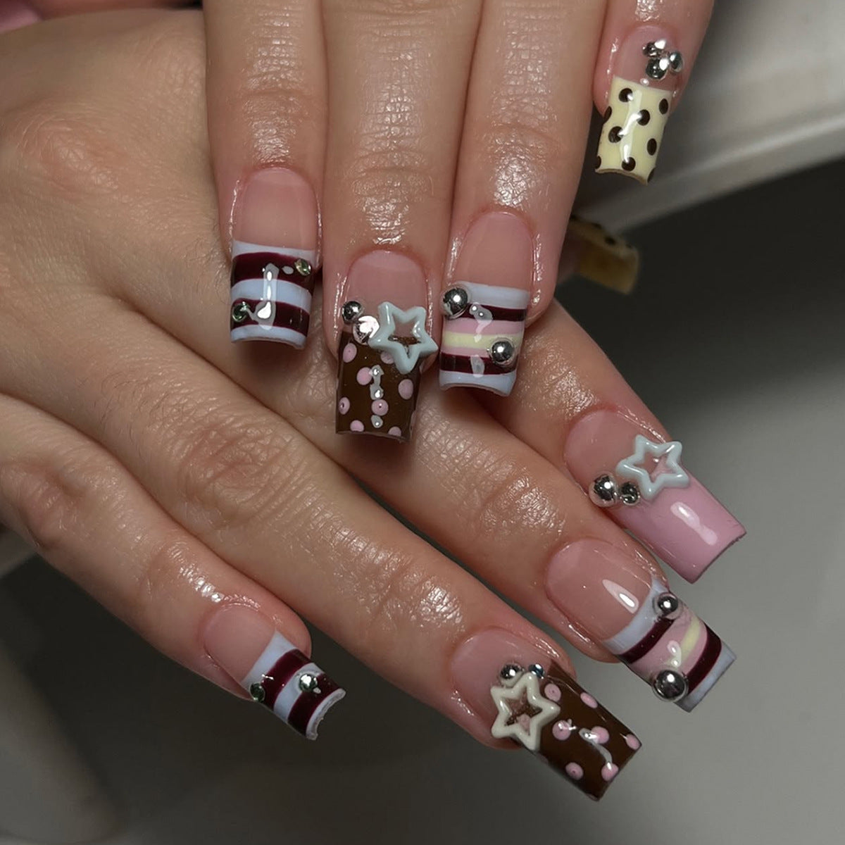 No.F644 Stripes Fingernails Patch 24pcs/Set
