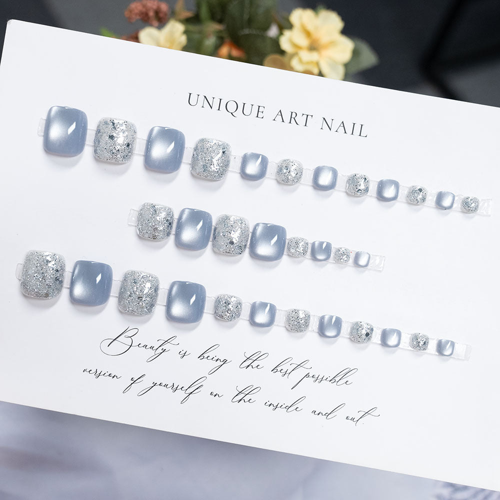 No.698 Sky Blue Cat's Eye Toenails Patch 32pcs/Set