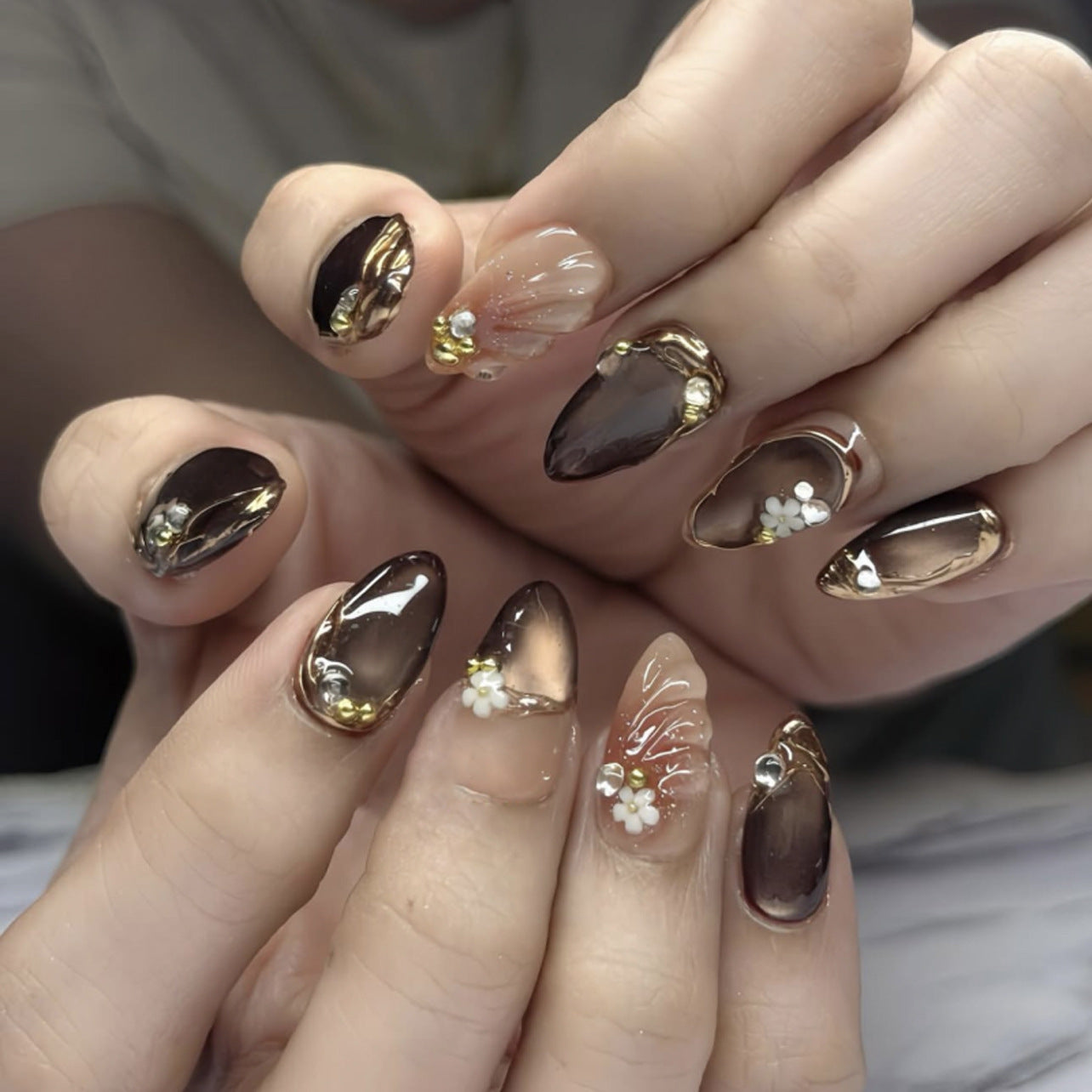 No.F582 Brown Cat's Eye Fingernails Patch 24pcs/Set