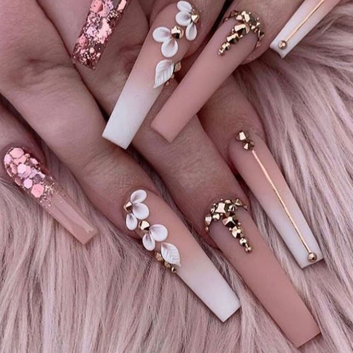No.F552 Glitter Gradient Fingernails Patch 24pcs/Set