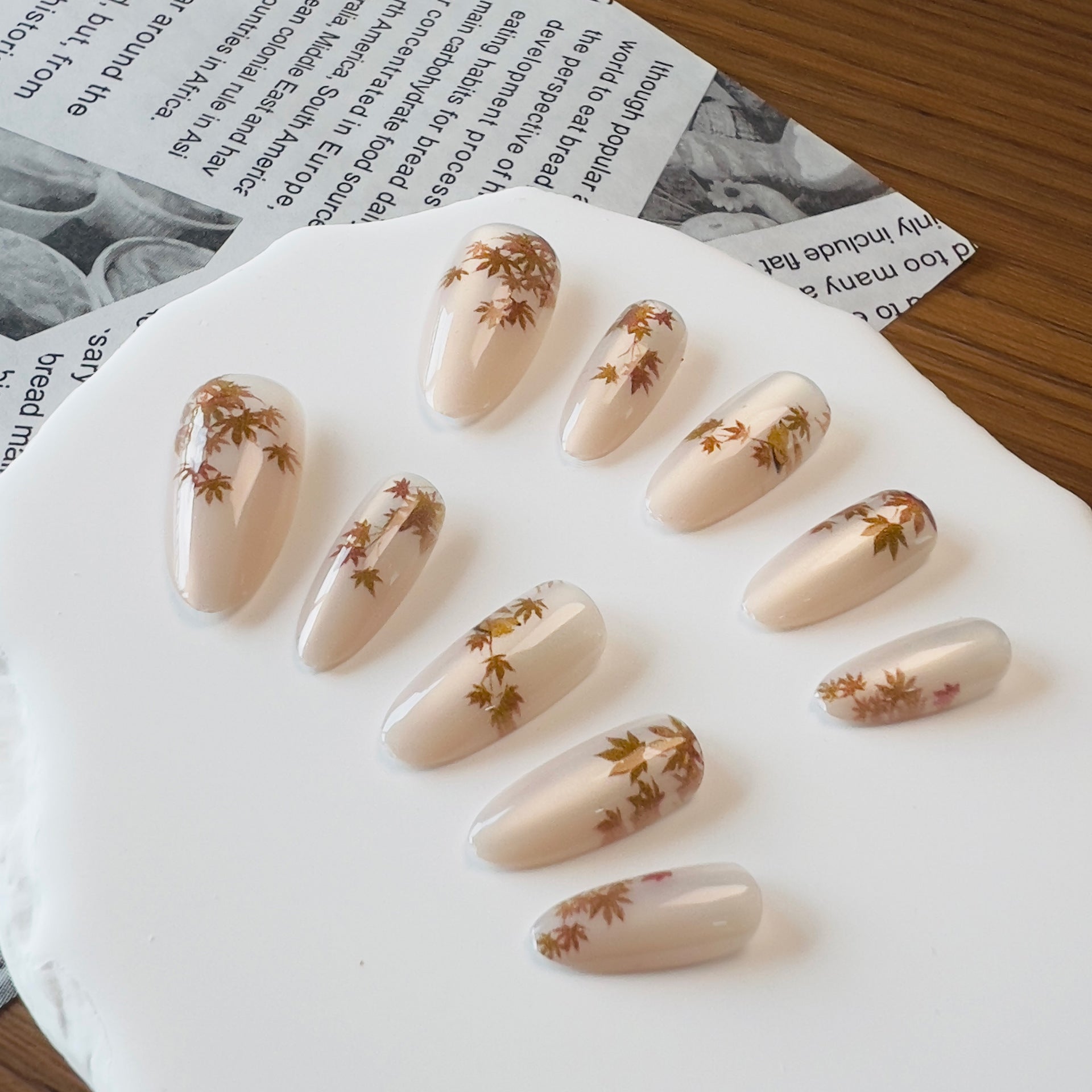 No.F830 Maple Leaves Fingernails Patch 24pcs/Set