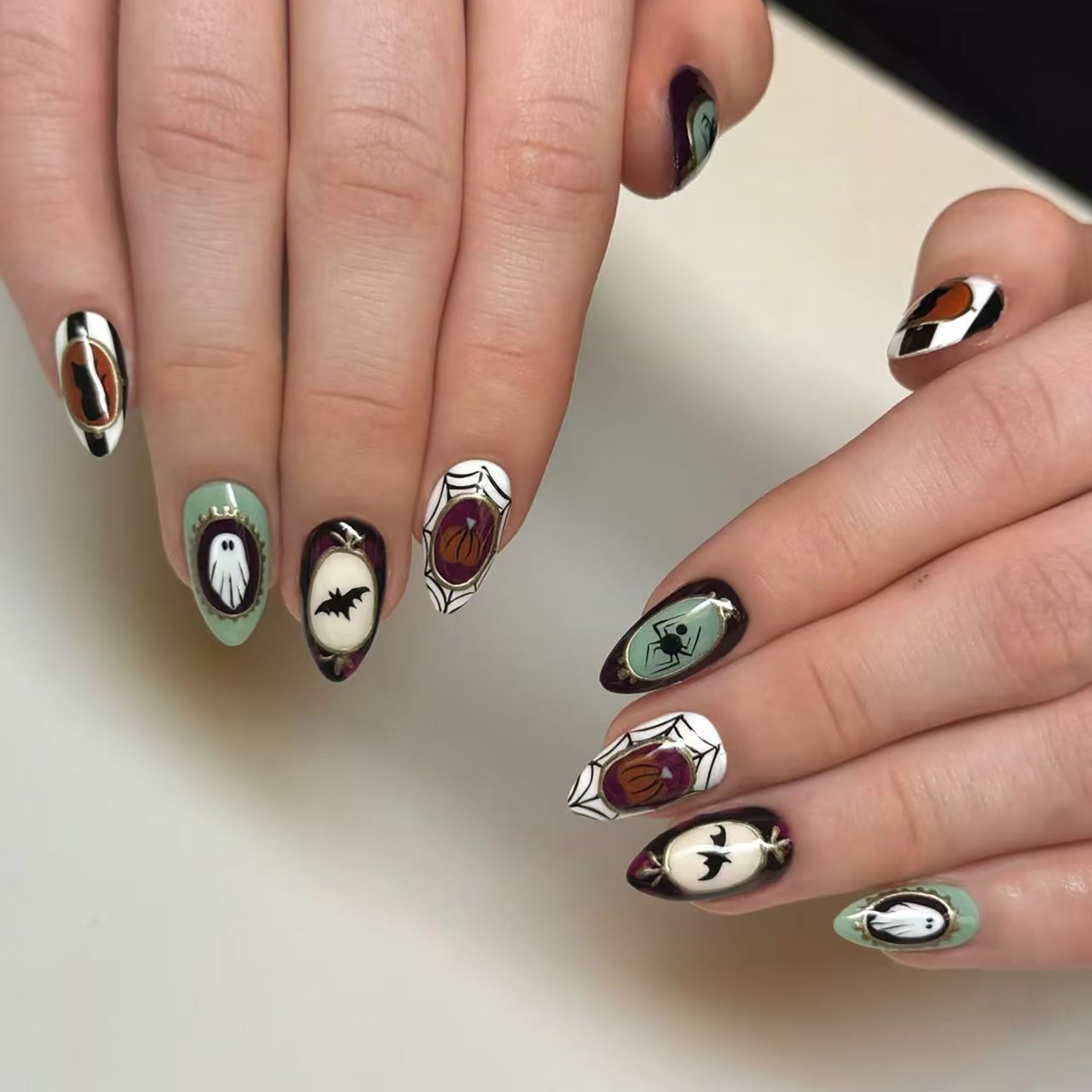 No.AW188 Halloween Painted Fingernails Patch 24pcs/Set
