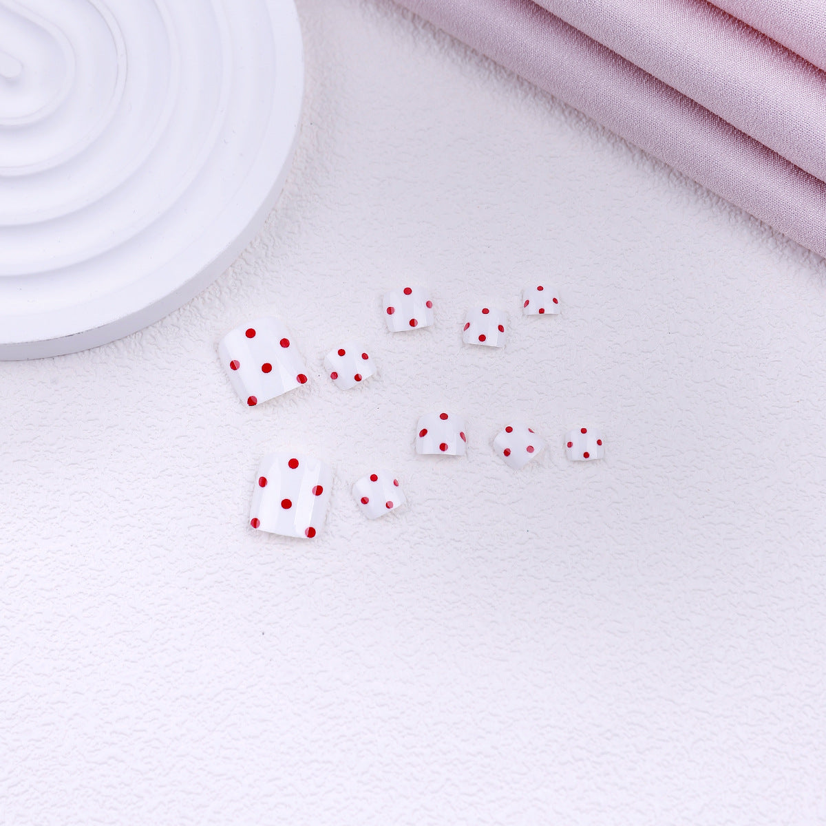 No.790 White Polka Dots Toenails Patch 24pcs/Set