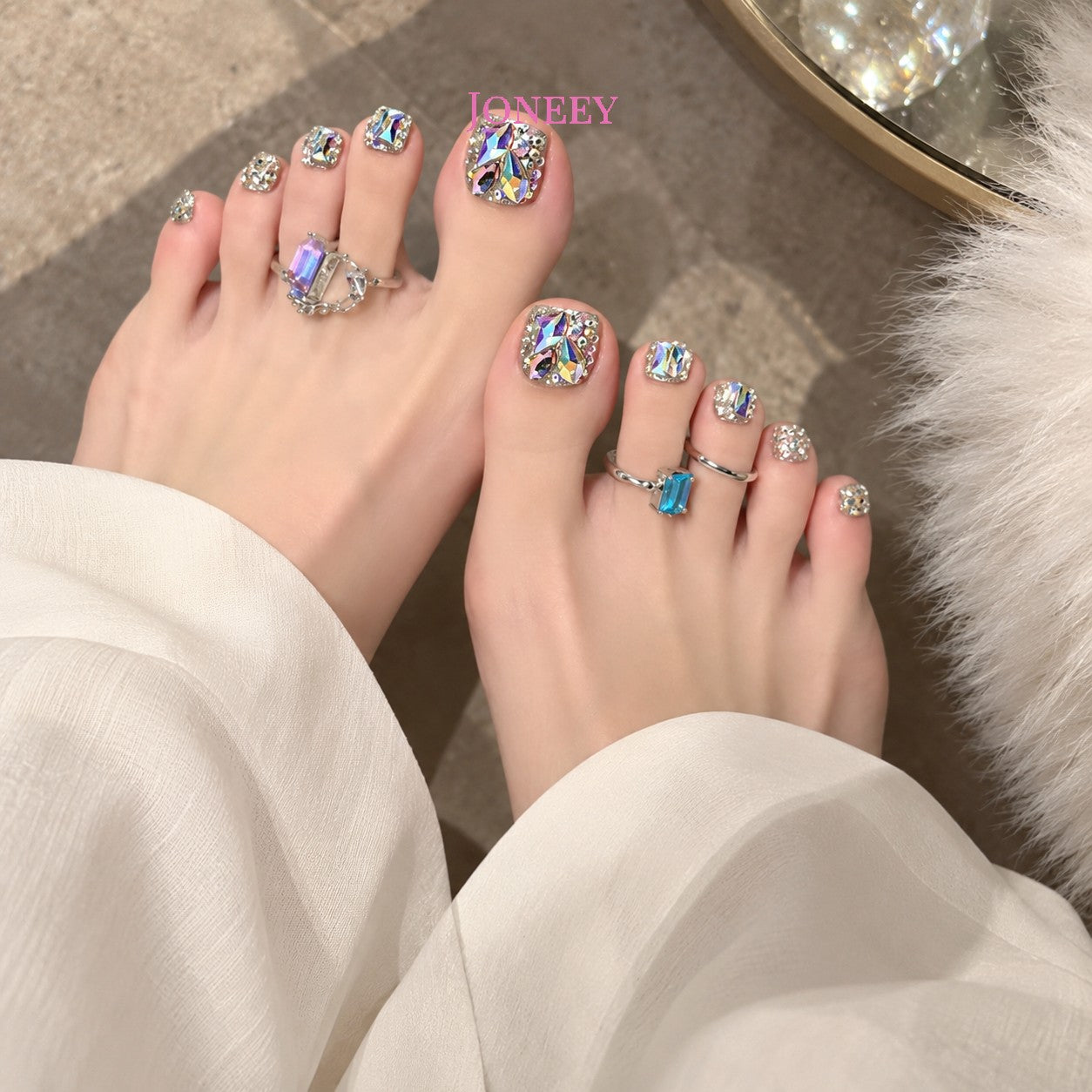 No.18 Flashing Colored Diamonds Toenail Patch 24pcs/Set